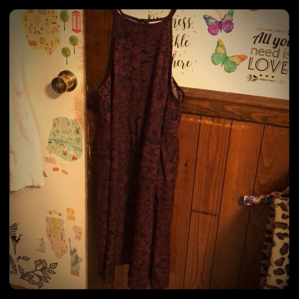 Mossimo burgundy paisley dress